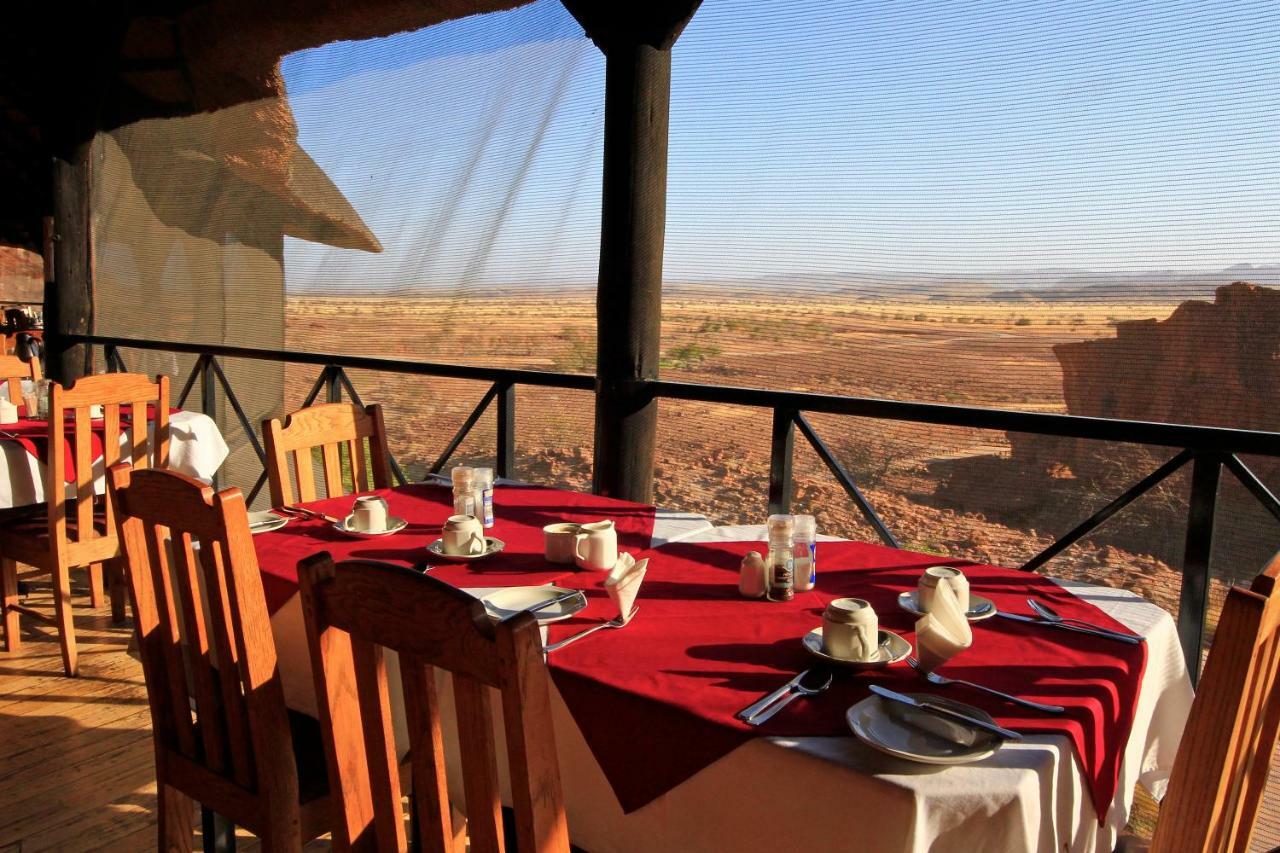 Twyfelfontein Country Lodge Екстериор снимка