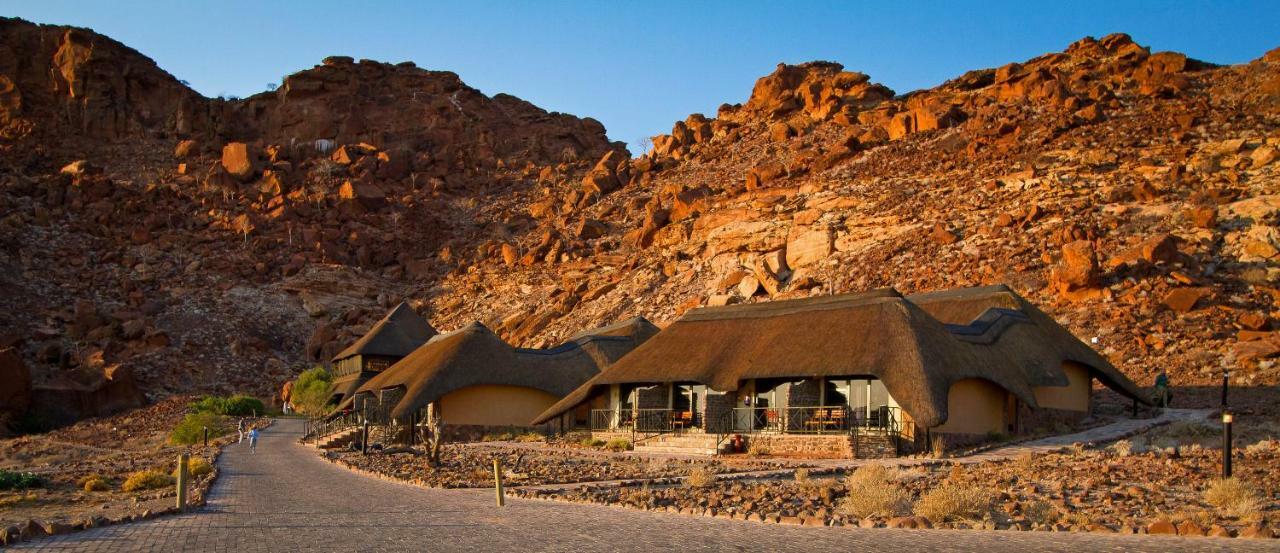 Twyfelfontein Country Lodge Екстериор снимка